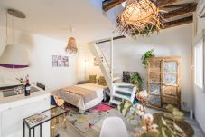 Apartamento en Madrid - M (SGV51) Encantadora buhardilla dúplex en el cora