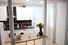 Apartamento en Madrid - M (PEZ30) Agradable Apartamento de 1 Dormitorio en