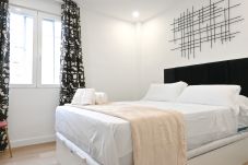 Apartamento en Madrid - M (VLM4) Amplia Casa de 3 Dormitorios: Vive la Nat