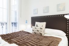 Apartamento em Madrid - M (PRE3C) Apto. de diseño Puerta del Sol 9