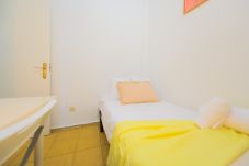 Apartamento em Madrid - M (AME49) Calle Andrés  Mellado