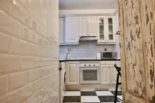 Apartamento em Madrid - M (MDC23) Céntrica y amplia vivienda de 3 dormitor