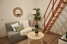 Studio in Madrid - M (MPE35E) Exquisito Estudio con Cama en Mezanine